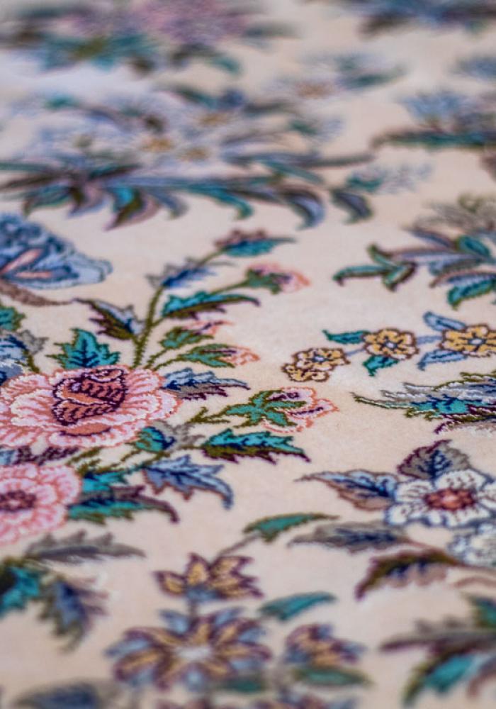 Isfahan Namdari Persian Carpet Rug N1Carpet